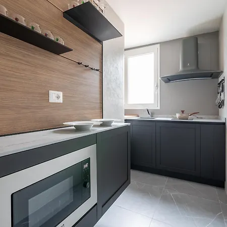 Apartment Tartini28 - Lussuoso Bilocale Vicino M3 Dergano Milan
